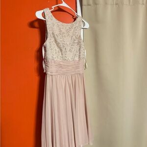 Elegant Lace and Chiffon Dress